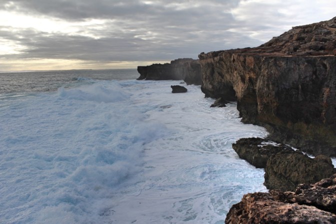 Coles Point cliffs, South Australia